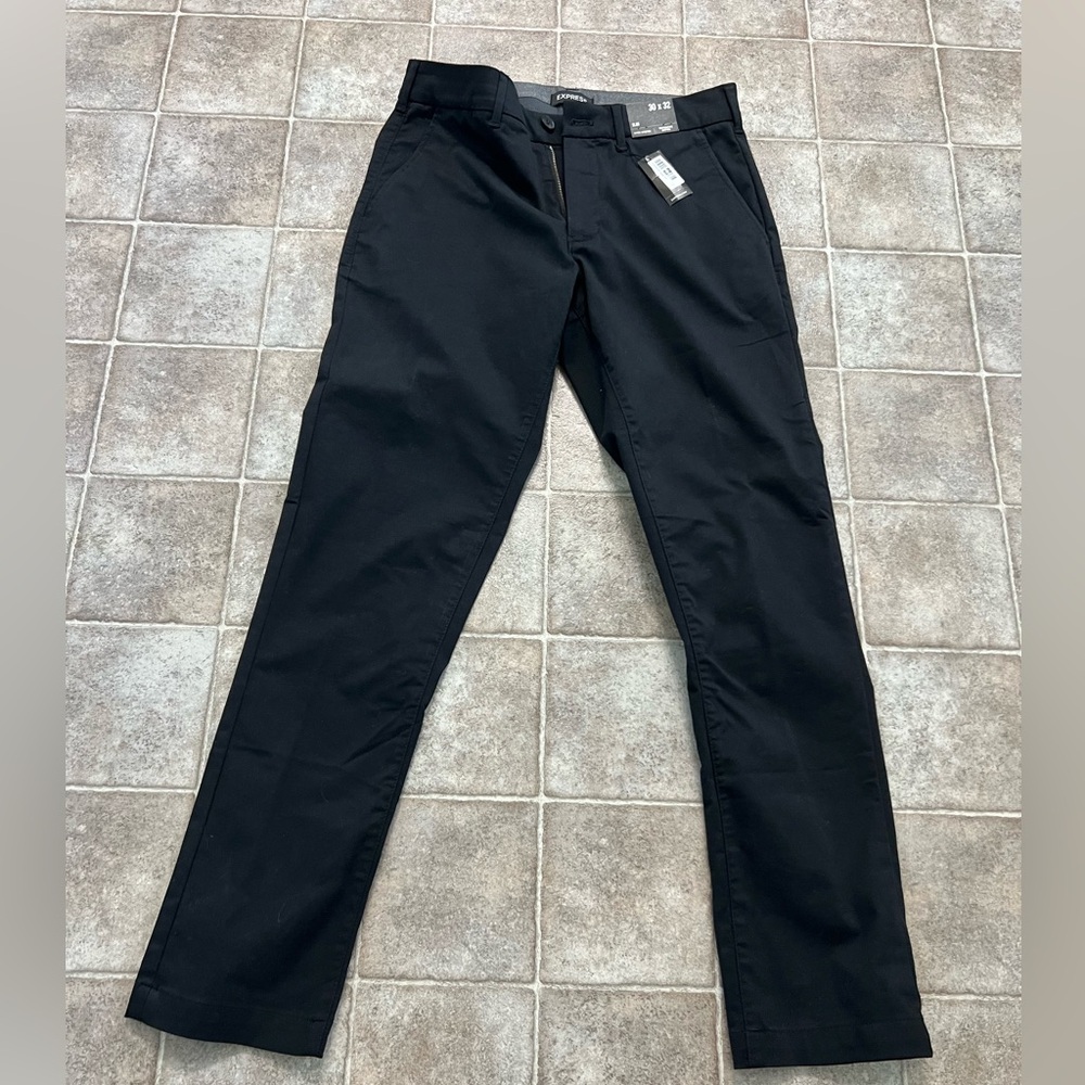 NWT men’s express black dress pants 30x32